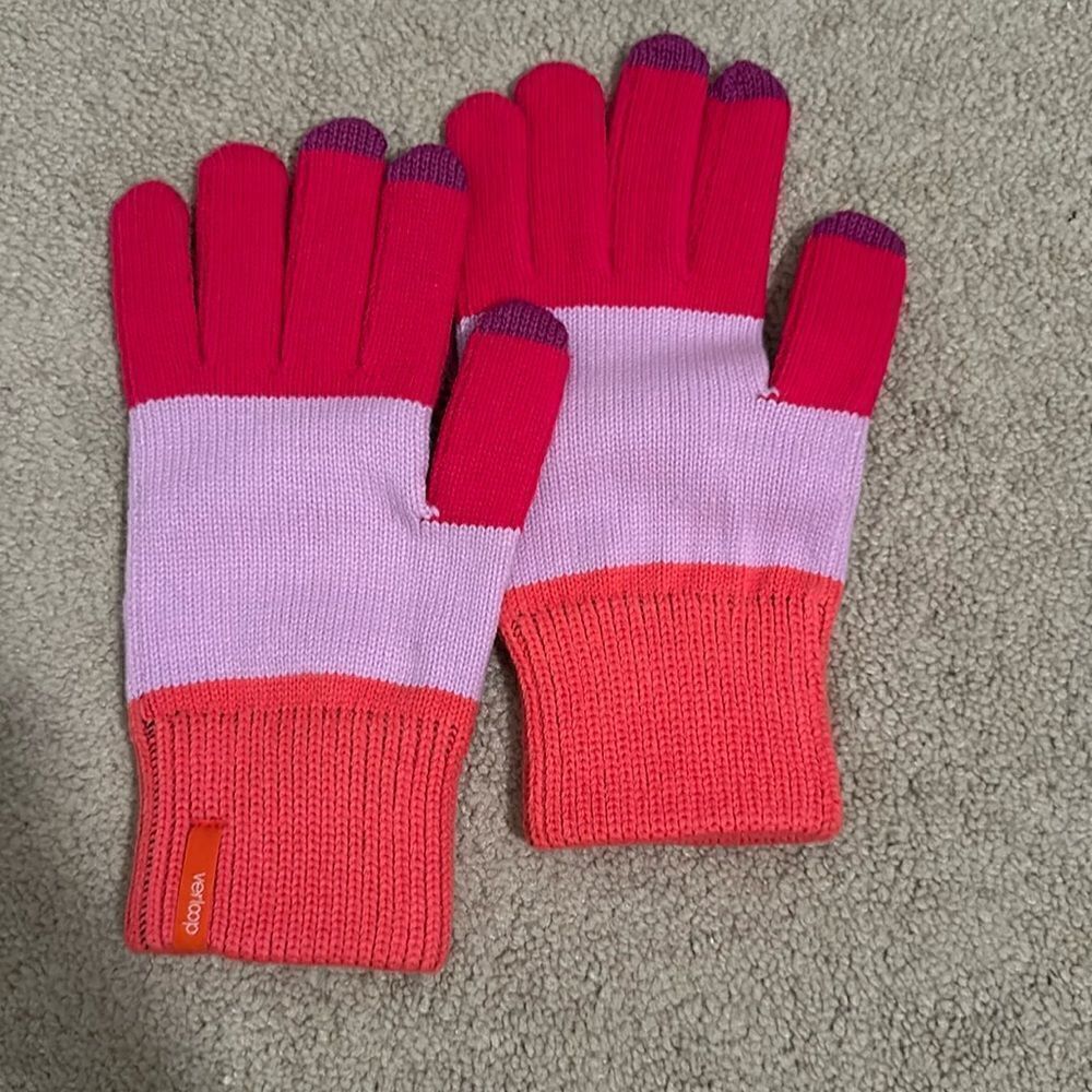 Verloop brand new tech gloves.